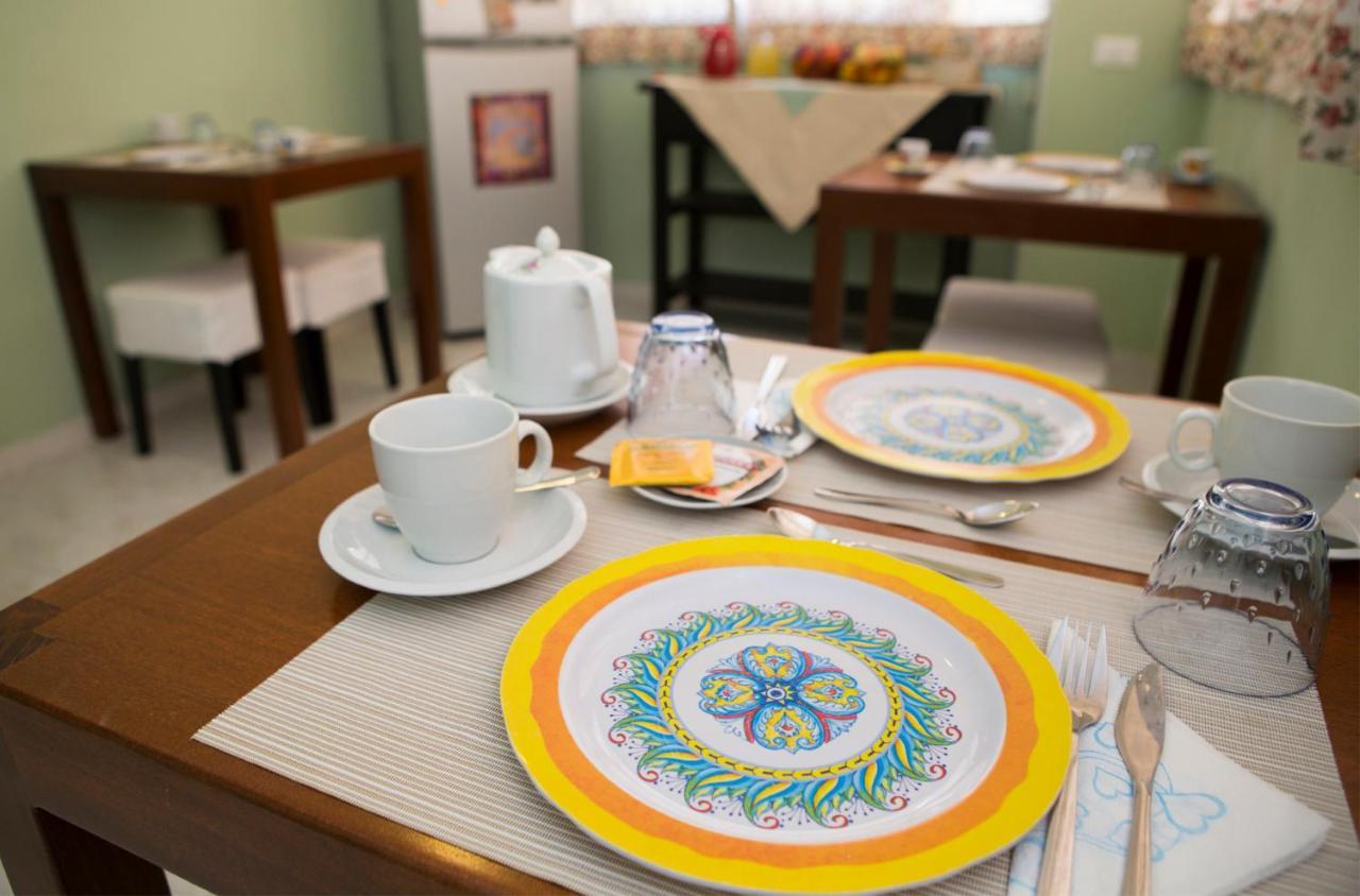 B&B Piazza Vittorio Trapani Zewnętrze zdjęcie